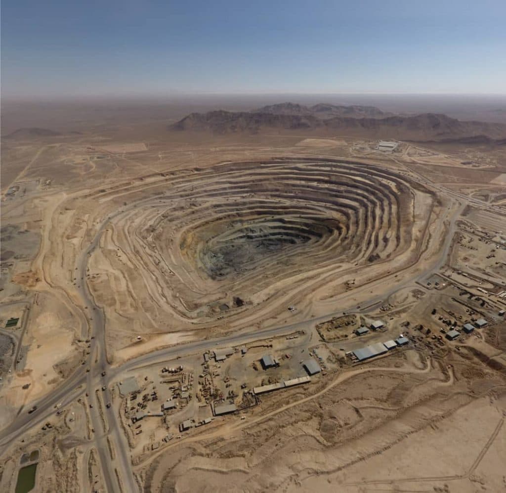 image of product انجام مطالعات آبشناسی معدن سنگ آهن گهرزمین واقع در سیرجان